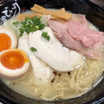 Menyateiji - 鶏白湯ラーメン卵トッピング