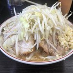 Ramen Jirou - 小ラーメン麺少なめ  野菜ニンニク