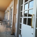 ベル･エポック - 入り口ドア。テラスで喫煙できるようです