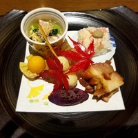 三田ばさら 本店 - 前菜　ほおずきトマトっていうの初めて食べました。