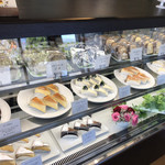 みんみんぜみ - ショーケース