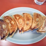 丸吉飯店 - 餃子 ４５０円(税込)(2018年9月28日撮影)