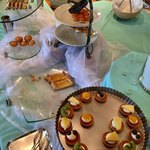 たねや 守山玻璃絵館 - タルトたち