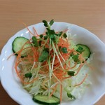 ハラールフードマルハバ - いつものサラダ。