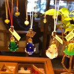 とんぼ玉&Cafe 小さな探究室 - クリスマス前だったのでストラップもクリスマス♡