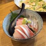 金城居酒屋 - おなじみスペシャル丼　198HKD　抜群に美味いです　満足♪