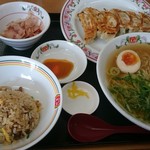 餃子の王将 - 日本ラーメンセット