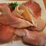 自家製麺 TERRA - チャーシュー盛り合わせ。