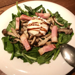 トラットリアチッチョ - 料理写真:ほうれん草のサラダ