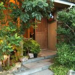 葵音 - 隠れ家的な入り口