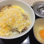 吉野家 - ダブルチーズカルボ丼 卵が別で登場