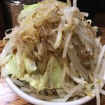 雷 - 別皿野菜マシマシ100円‼️
      