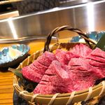 熟成ホルモン・山形牛 炭火焼肉 牛語 - 