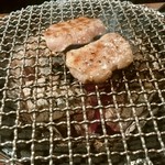 炭火焼肉 矢つぐ - 