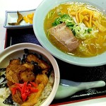 喰膳　蔵・ら～ - Ｂセット＝しなそば+ミニ鶏飯(2018.11)