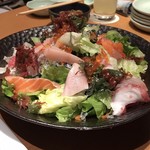 Nihonkai Shouya - 海鮮サラダ