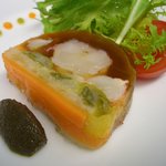 キャトル フォンテーヌ - 季節の素材を使った魚介類の前菜