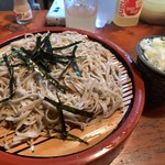 鳥よし - ざる蕎麦。ママ手打ちの逸品