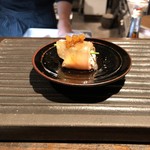 焼き鳥 とりら - 昆布締めムネで白レバーネギ巻き