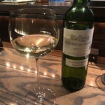 焼き鳥 とりら - 白ワインボトル1本目