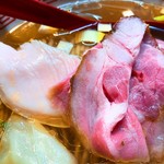 自家製麺 くろ松 - 鳥と豚のレアチャーシュー