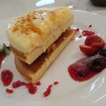 カフェ デ オラ - 「クリームブリュレパンケーキ」