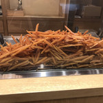 芋屋金次郎 日本橋店 - 揚げたて芋けんぴ