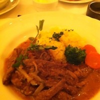 スンガリー 新宿東口本店 - ビーフストロガノフ