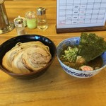 中華蕎麦 サンジ - 特製つけ蕎麦（中）！ 中盛りは麺300gとのこと。 具もプリタツでウレシイ♡