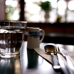 三愛 - ホットケーキとホットミルクを注文。