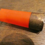 山小屋酒場 ケモノ - 箸置きは薬莢