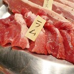 山小屋酒場 ケモノ - 広島県産ラムの肩ロース