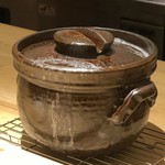 Ippongi Ishibashi - 土鍋で炊かれたご飯