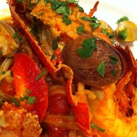 グランド・セントラル・オイスターバー&レストラン 品川店 - ロブスターと魚介のリングイネ