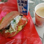 ベーカリーハウス マイ - シリアルサンドです