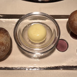 ビストロアム - パンとレモンバター