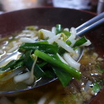 三姉妹米苔目 - もやしも韮もたっぷり！
台湾の一般的な麺料理よりもヘルシーな印象です。