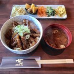 茂正 - 牛カルビ丼  ８８０円