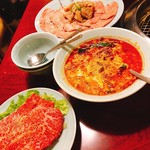 焼肉 静龍苑 - テクダンスープとカルビ