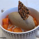 ポミエ - 富有柿と白胡麻のブラマンジェに焙じ茶のアイスクリーム