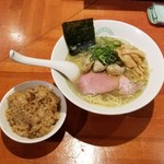 麺屋 六感堂 - 牡蠣と煮干の中華そば(端麗version)＋浅利の佃煮の炊き込みご飯