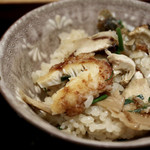 祇園 にし - ふぐの唐揚げと松茸の釜飯