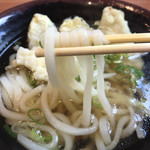 しんにゅう駅前食堂 - ごぼう天うどん