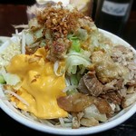 自家製太麺 ドカ盛 マッチョ - 【まぜそば + チーズ】￥730 + ￥50