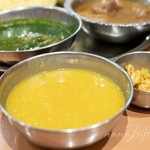 カレーレストラン シバ - ダールスープ（ムングダール豆）