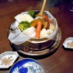 ひのと - 蒸し野菜 カニのバーニャカウダ