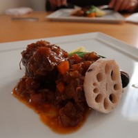 アドゥエパッシ - 牛バラ肉煮込み