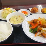 台湾料理 豊源 - 酢豚ランチ680円