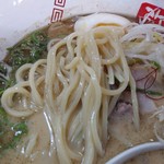 らーめん弥七 - 麺アップ