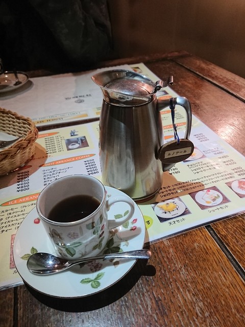 詩瑠絵燈（シルエット） - 新富士（カフェ）の写真